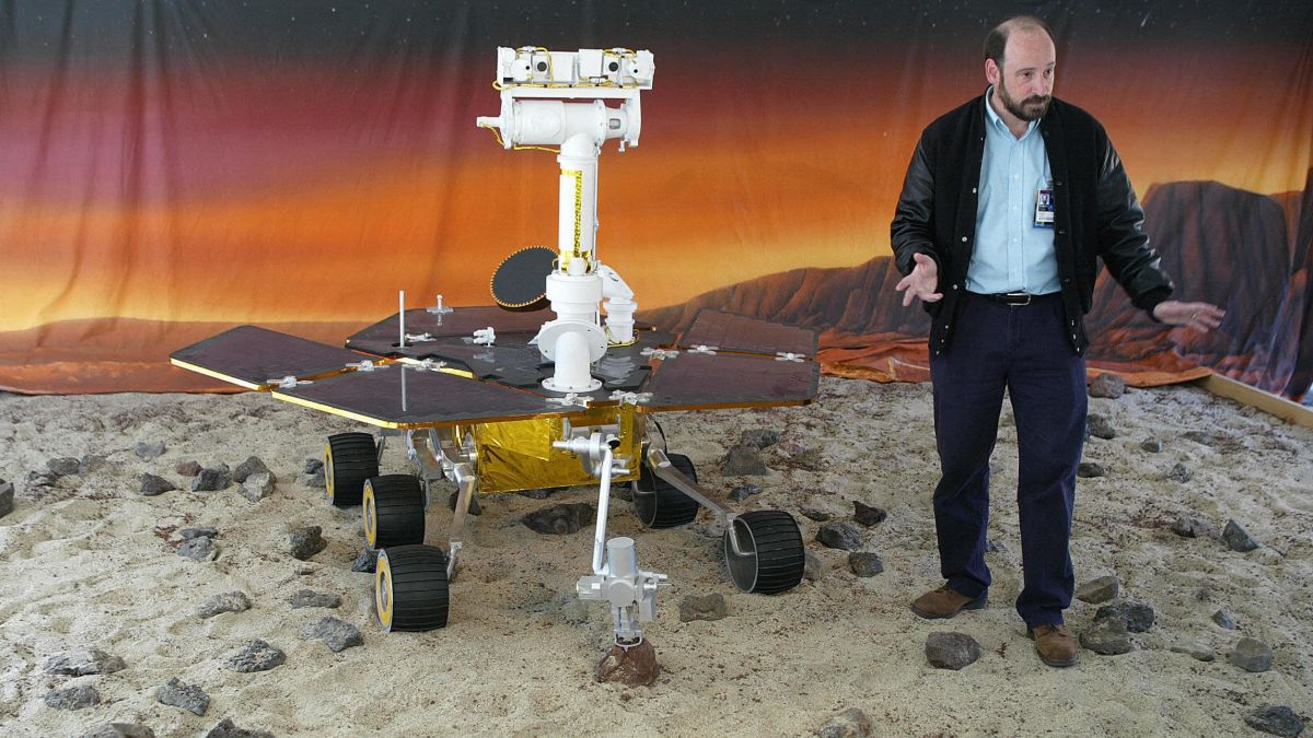 Rover Spirit landing on Mars