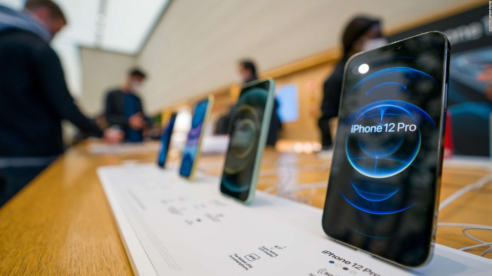 Apple defeated Samsung as a phone maker