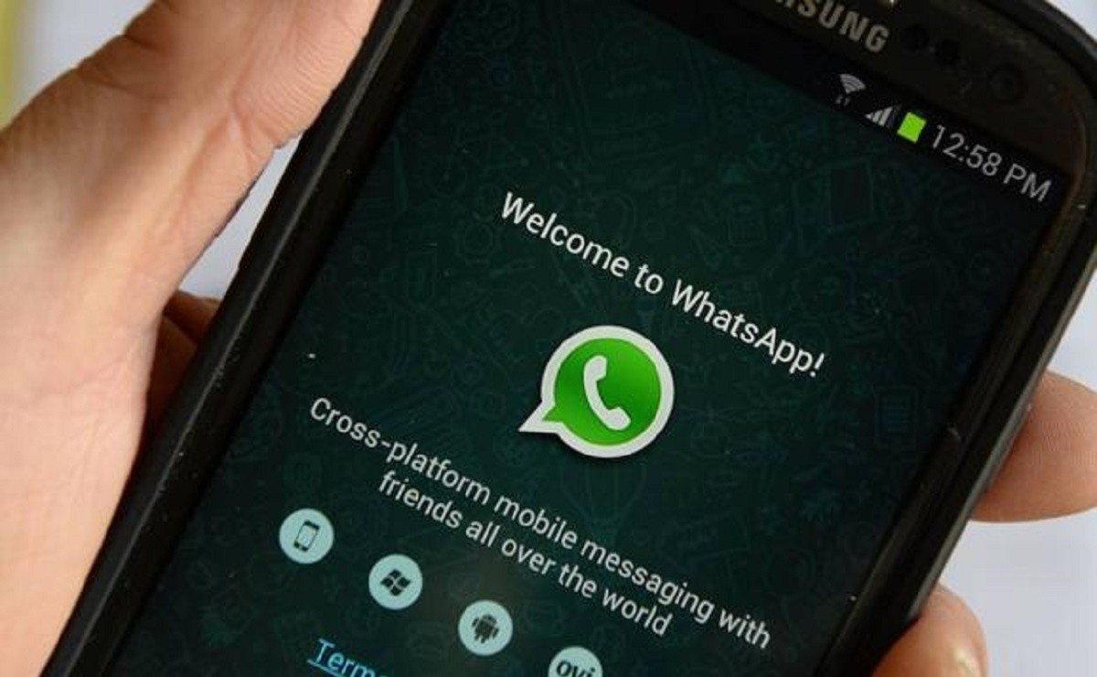 You can now send messages offline through the WhatsApp web!