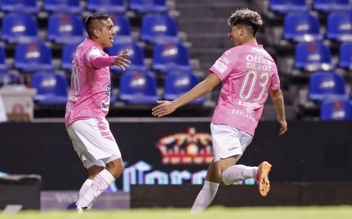 Summary of the match Puebla vs Pachuca (1-2).  Goals