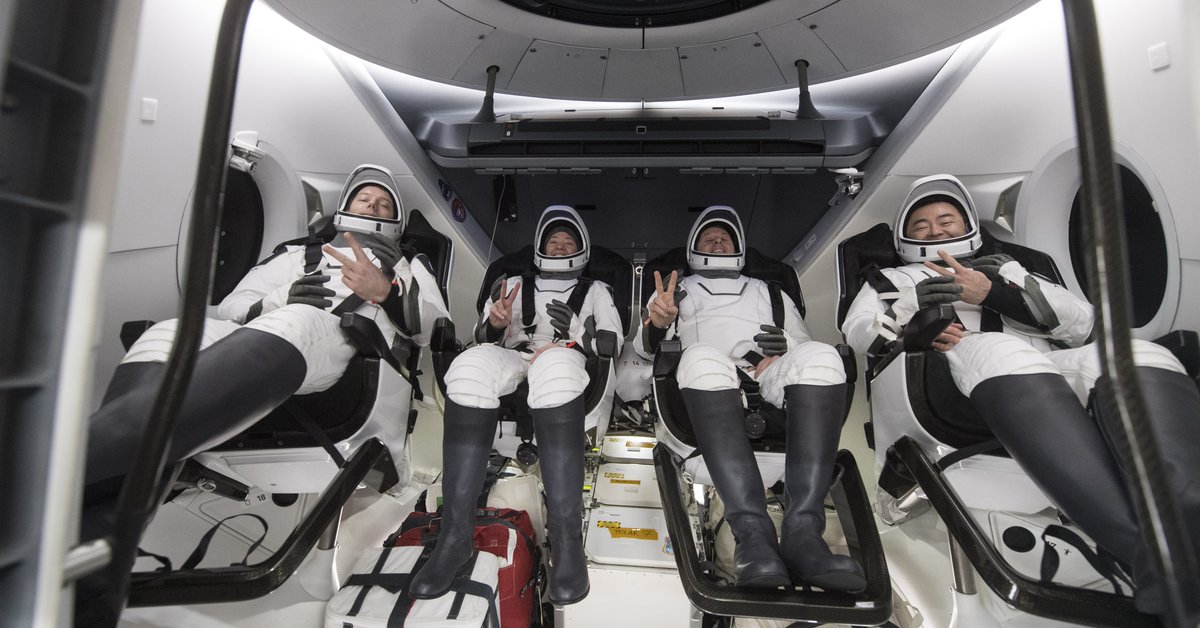 SpaceX brings four astronauts back to Earth after a 200-day journey to the International Space Station