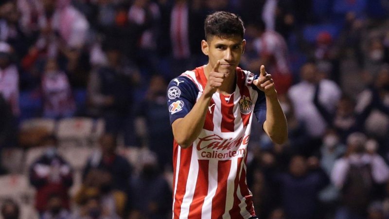 What will Chivas pay for the first signature of Clausura 2022?