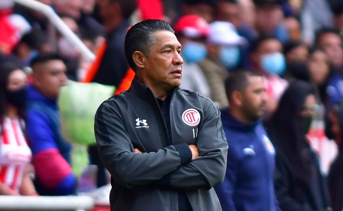 Nacho Ambris denies bad relations with high-ranking players in Toluca