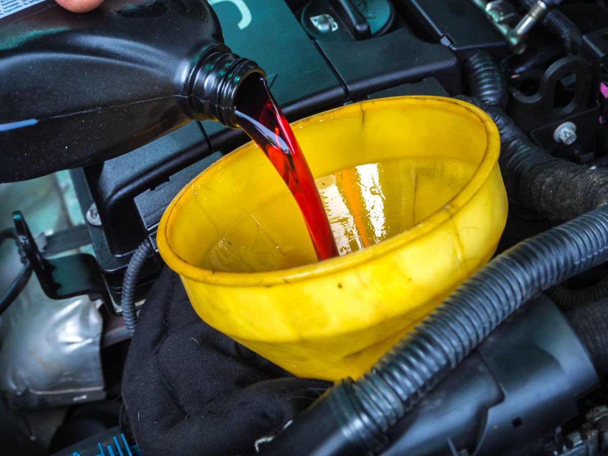 5 Signs Your Car’s Transmission Has Too Much Lubricant