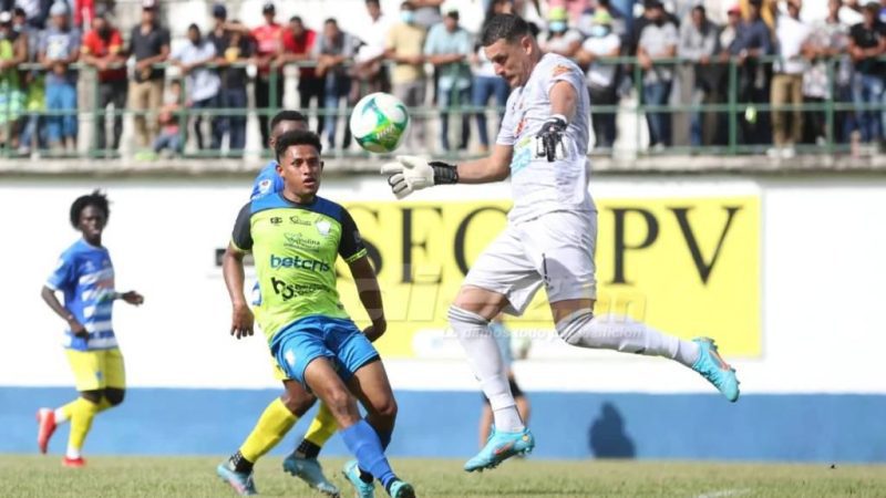 Olancho turned down the party for FC after picking up victory on his debut in the Victoria League.