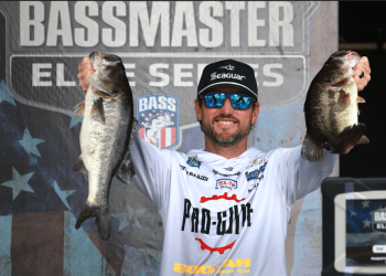Blaylock Takes Narrow Lead Into Weekend at Bassmaster Elite Event in North Carolina