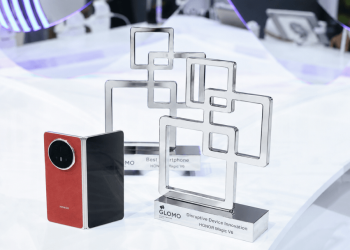 HONOR Magic V6 Secures Two Major Device Awards at MWC Shanghai 2026