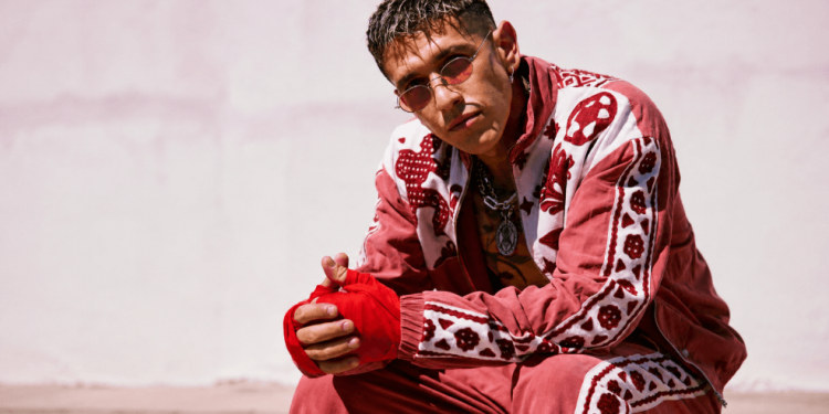 Lenny Tavárez Channels Nostalgia Into Reggaetón With New Single “Mi Gallery” Lenny Tavárez Channels Nostalgia Into Reggaetón With New Single “Mi Gallery”