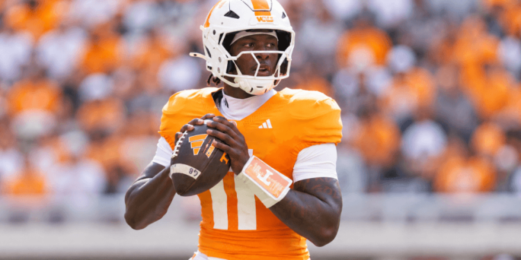 Tennessee Quarterback Faizon Brandon Named Shaun Alexander Freshman Player of the Week